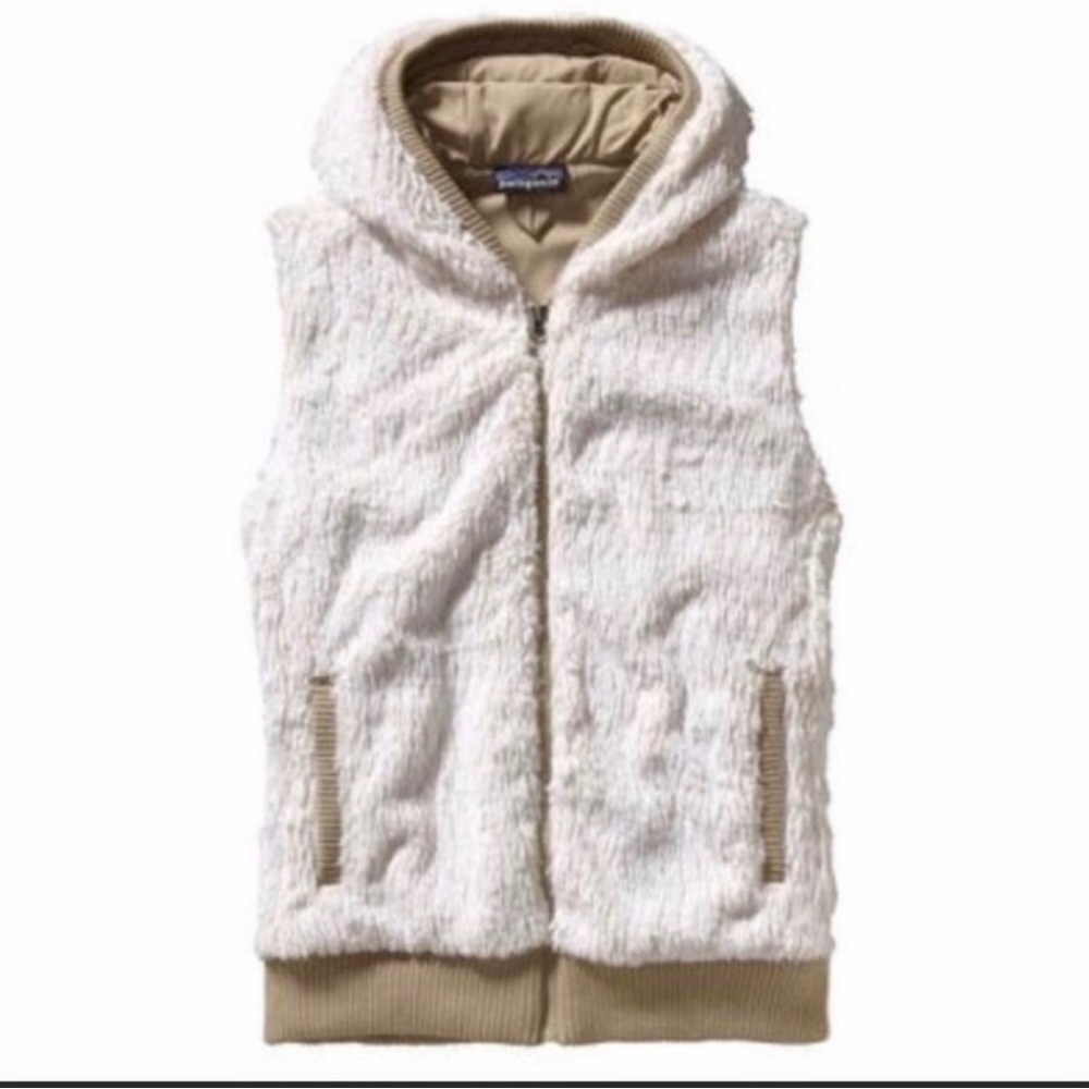 Patagonia white furry vest